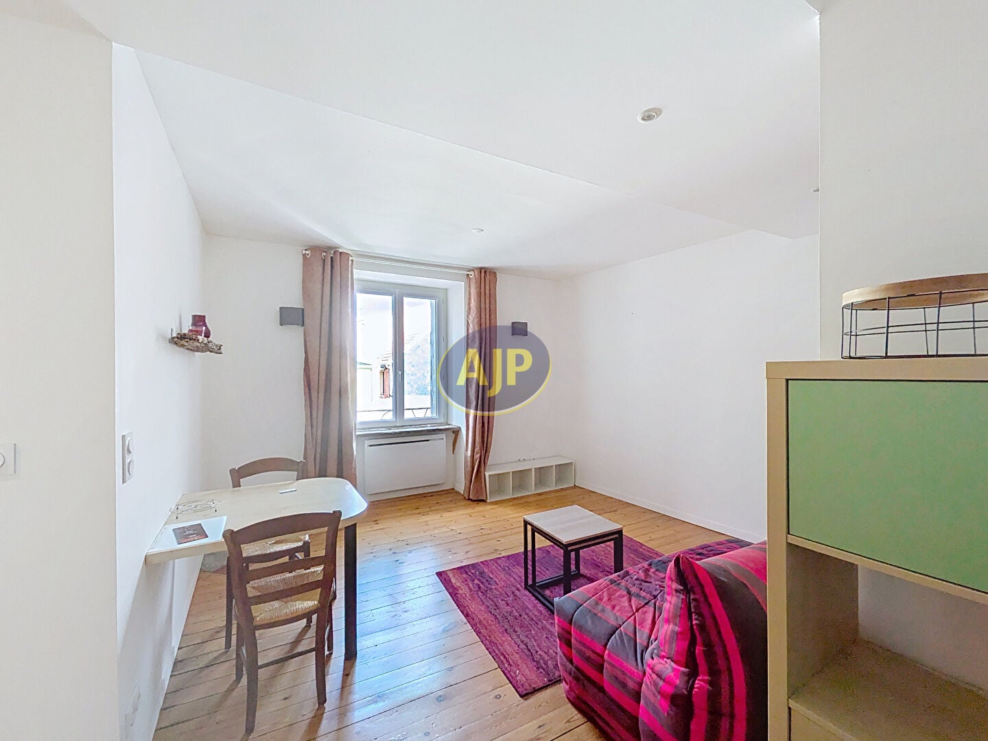 Flat Voie Communale de Sainte-Cécile à la D25 in Val-Fouzon