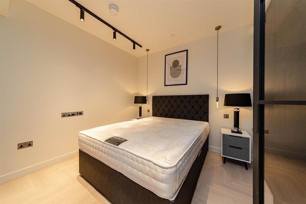Flat Earl Street in Greater London