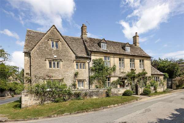 House Hawkers Hill in Cotswold District