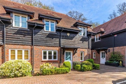 House Aldenham Road in Watford