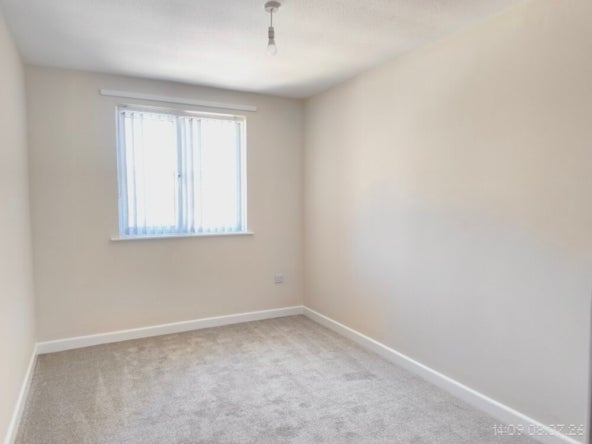 Flat Berrow Road in Burnham-on-Sea