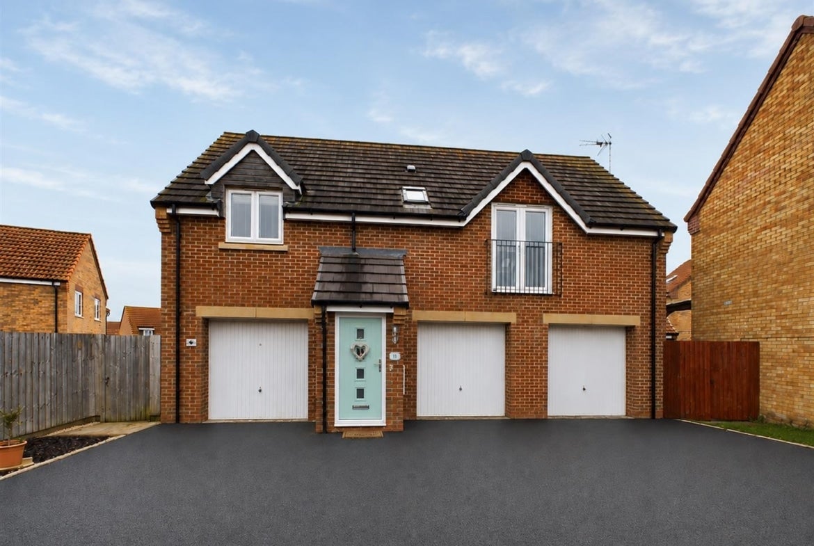 House Rydal Close in Corby