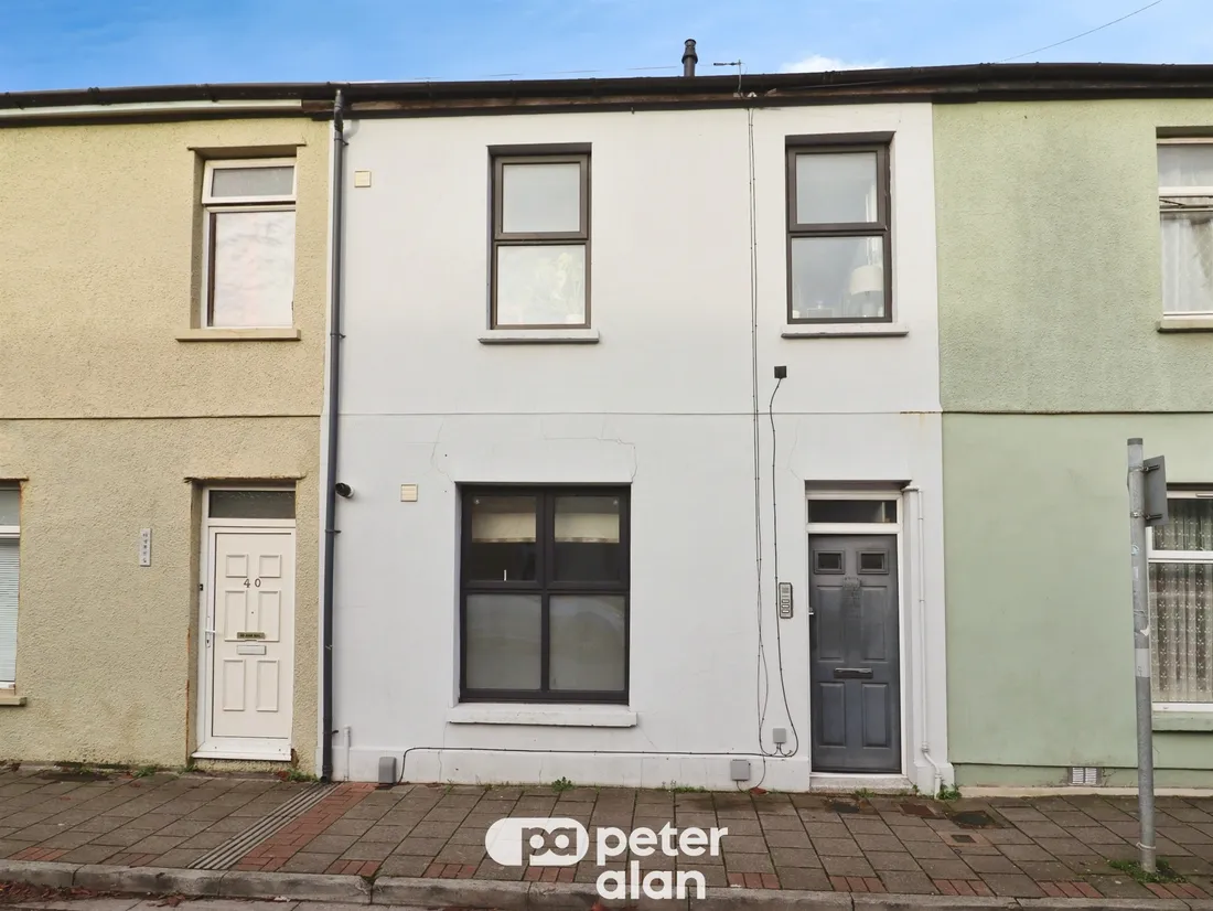 Flat Elm Street in Cardiff