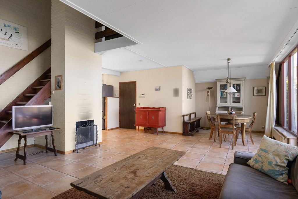 Vrijstaande woning te koop: De Tsjerne 10, Oudega