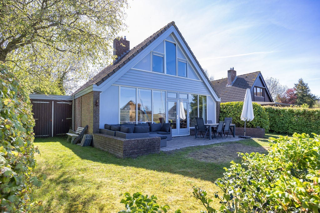 Vrijstaande woning te koop: De Tsjerne 10, Oudega