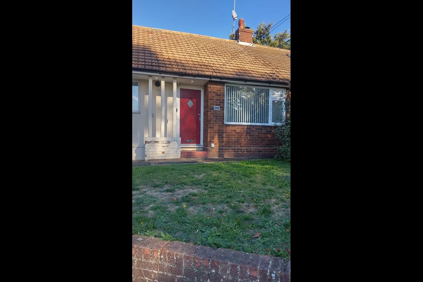 Room Crawley Green Road in Luton