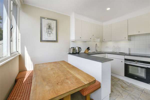 Flat Ennismore Gardens in City of Westminster