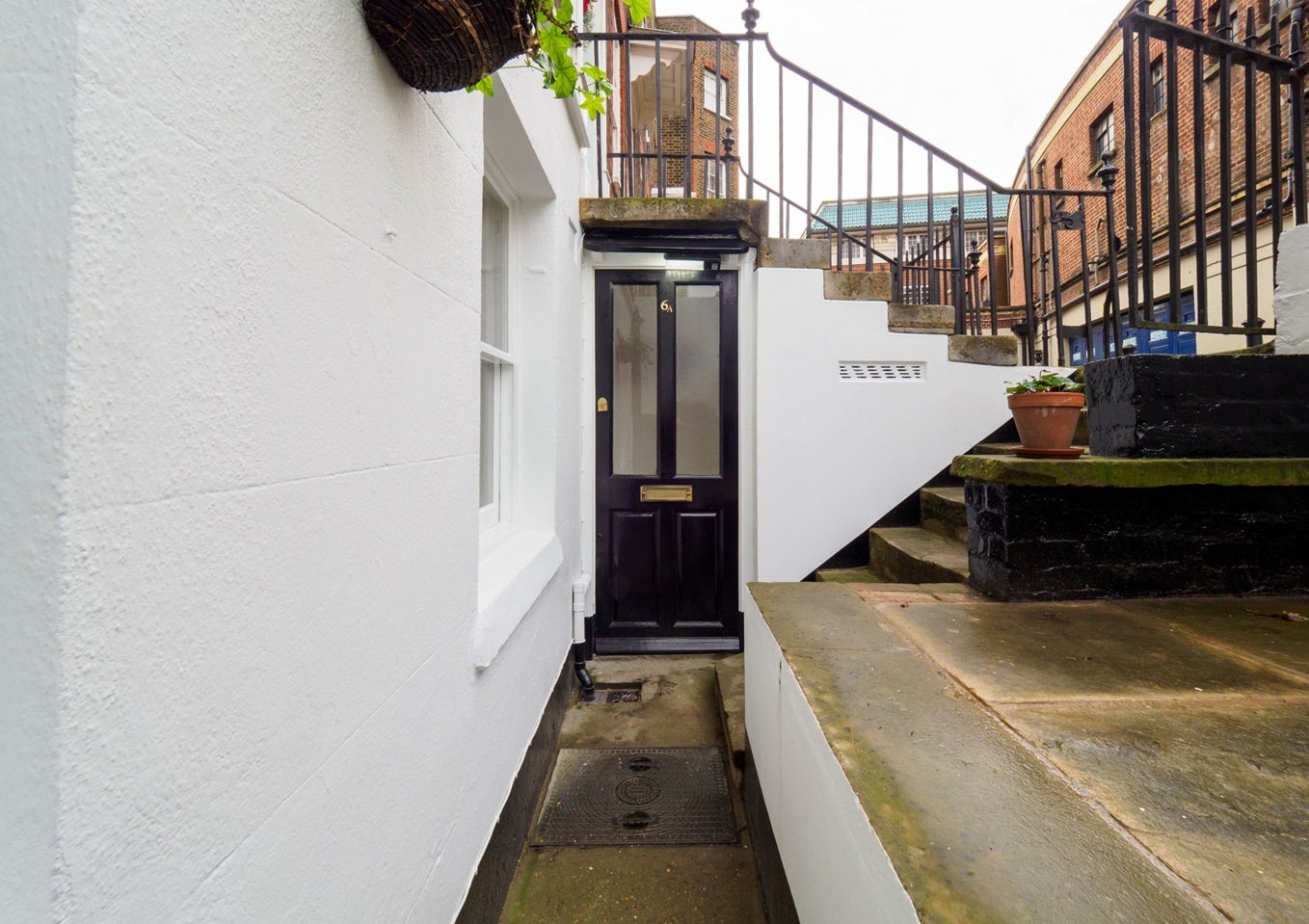 Flat Ormond Road in Greater London