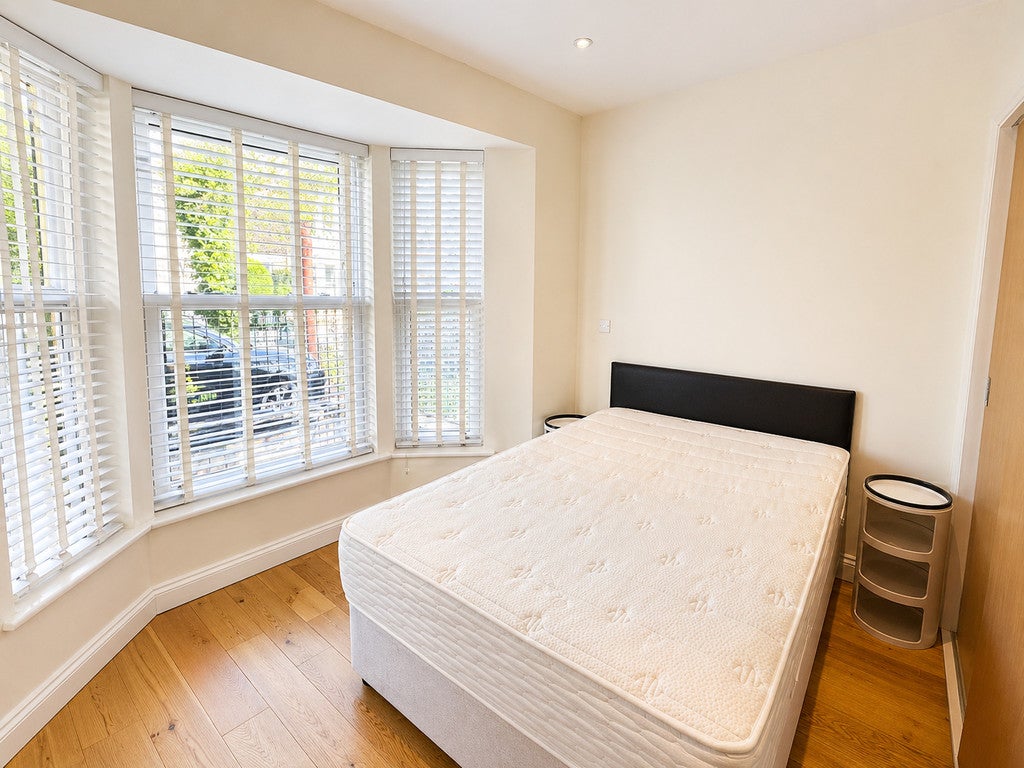 Flat St Barnabas Road in Cambridge