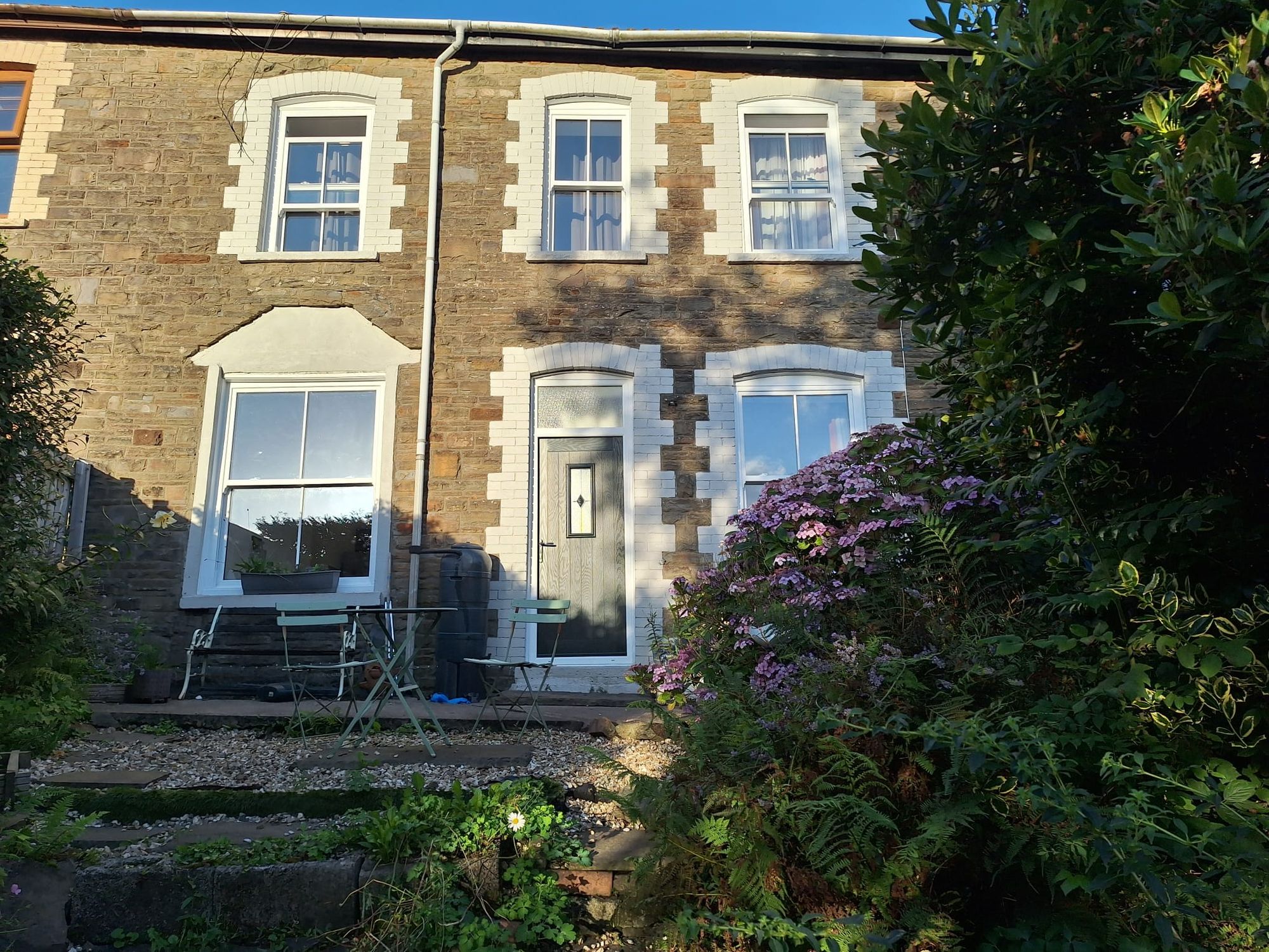 House Birchgrove Street in Porth