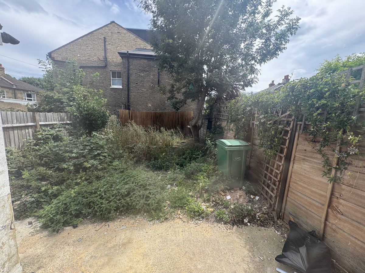 Flat East Dulwich Grove in Greater London
