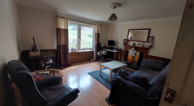 Room Dumbiedykes Road in City of Edinburgh
