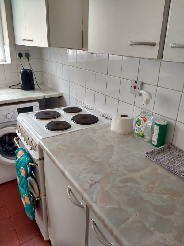 Room Sharpley Road in Charnwood