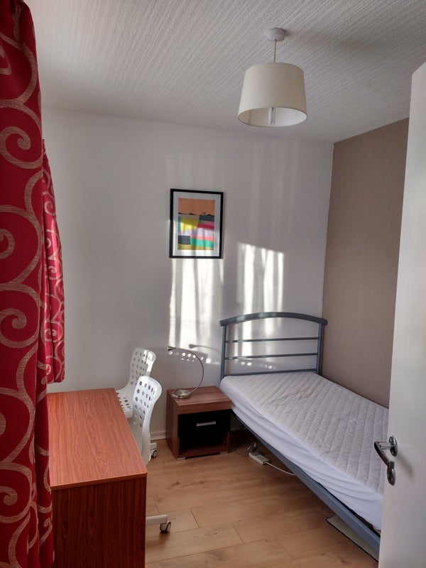 Room Sharpley Road in Charnwood
