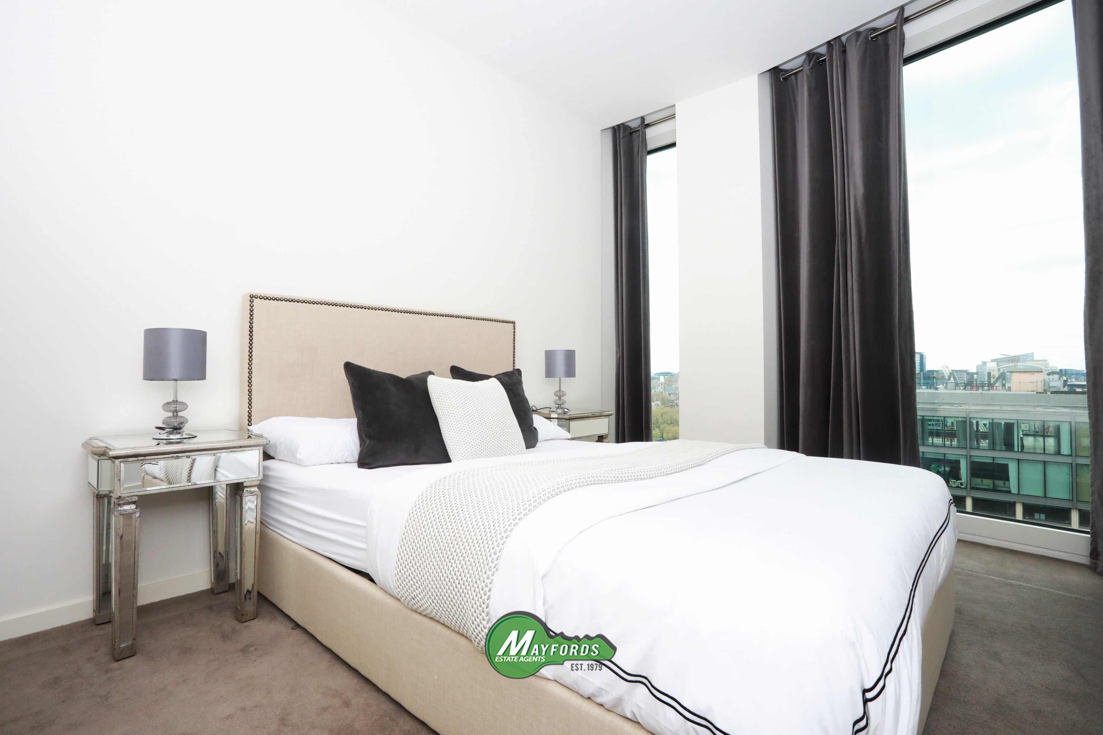 Flat Stamford Street in Greater London