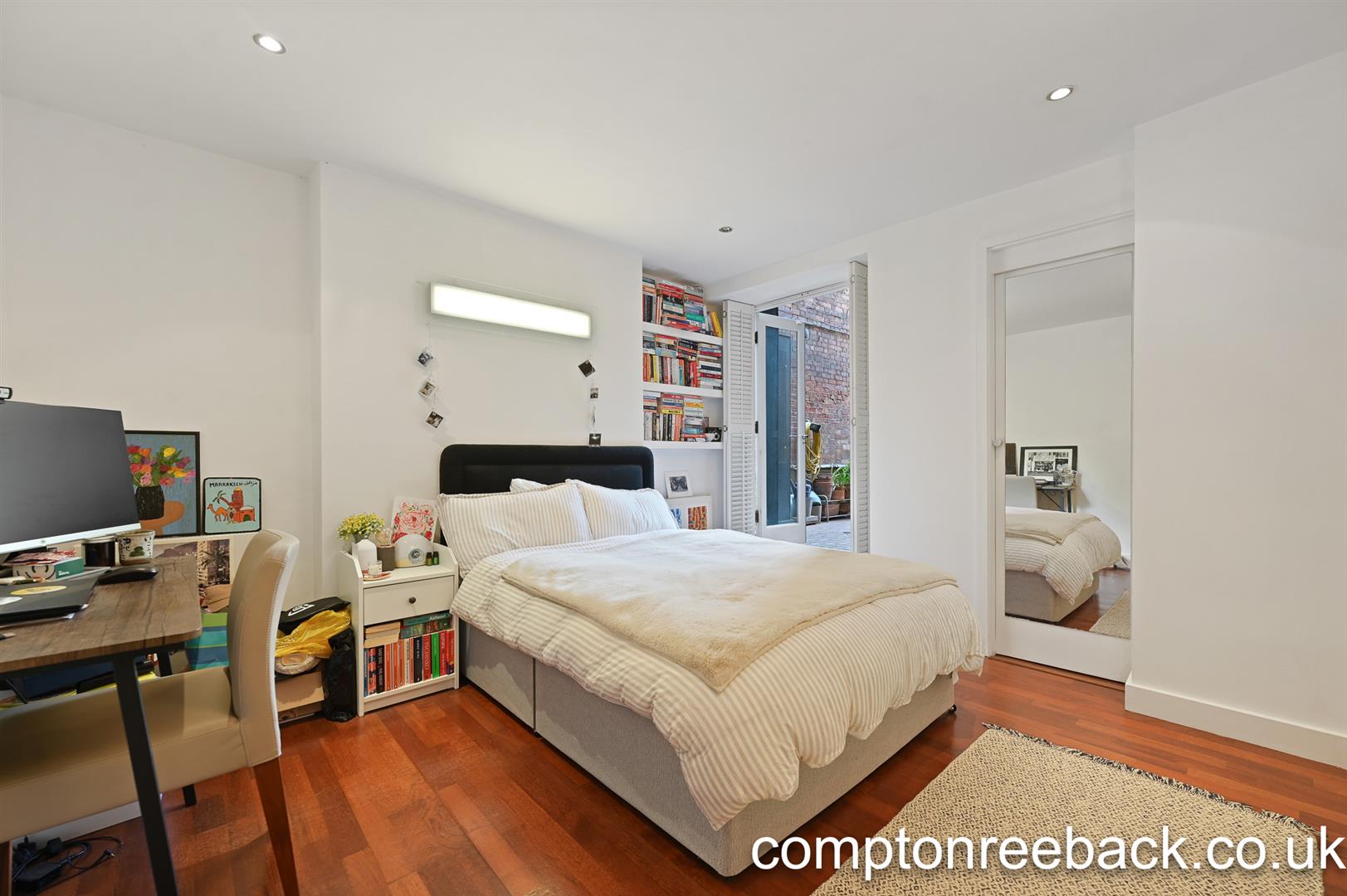 Flat Lauderdale Road in City of Westminster