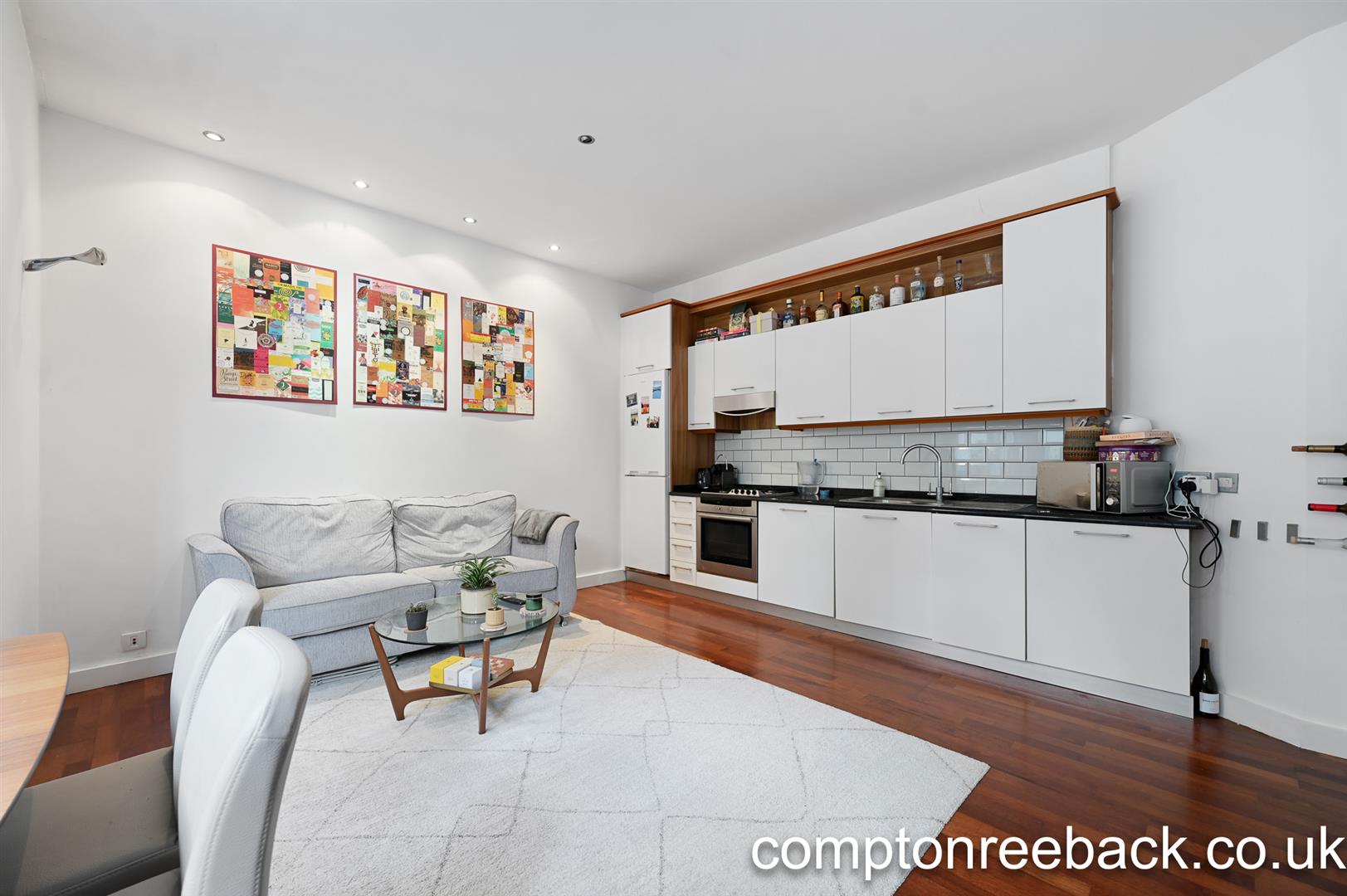 Flat Lauderdale Road in City of Westminster