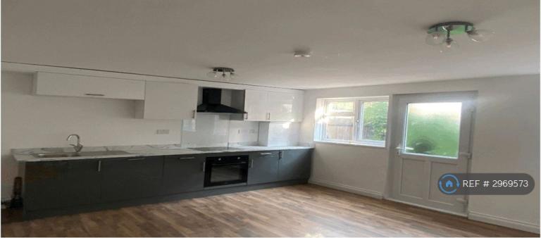 House Keats Close in Basingstoke and Deane