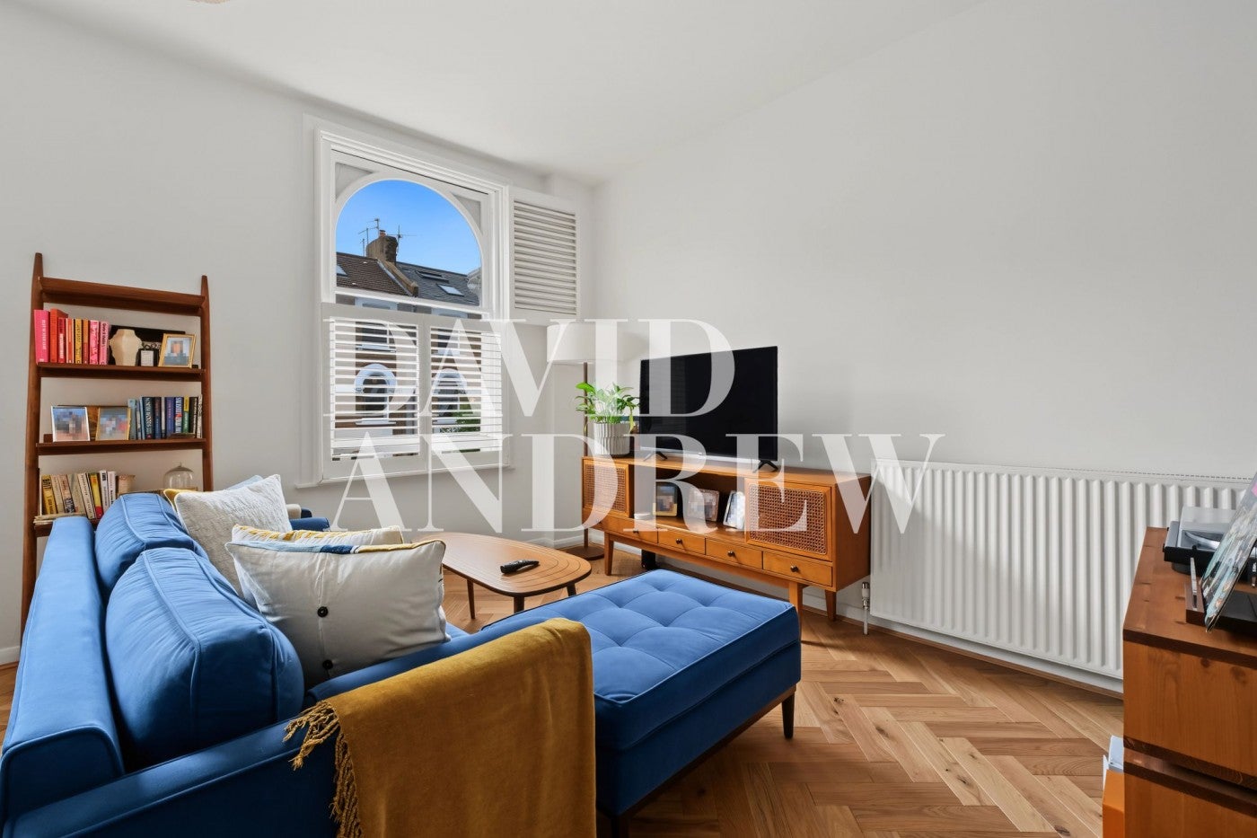 Flat Digby Crescent in Greater London