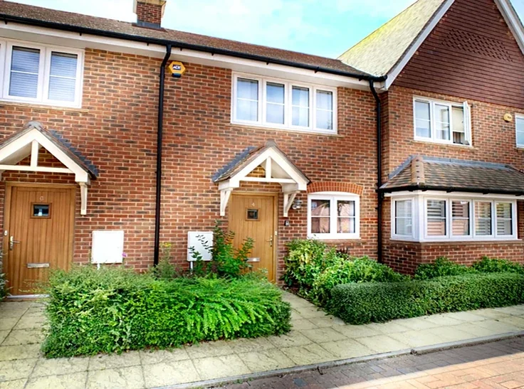 House Chambers Way in Wokingham