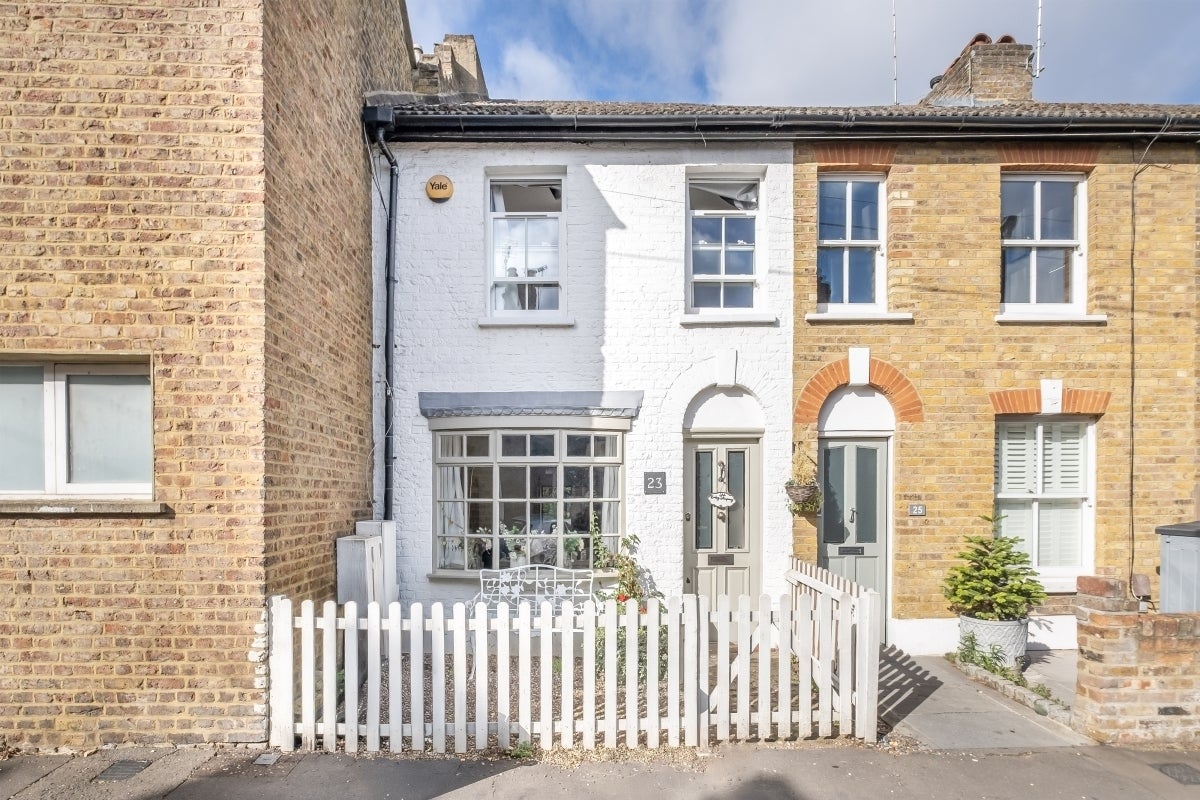 House Watts Lane in Greater London