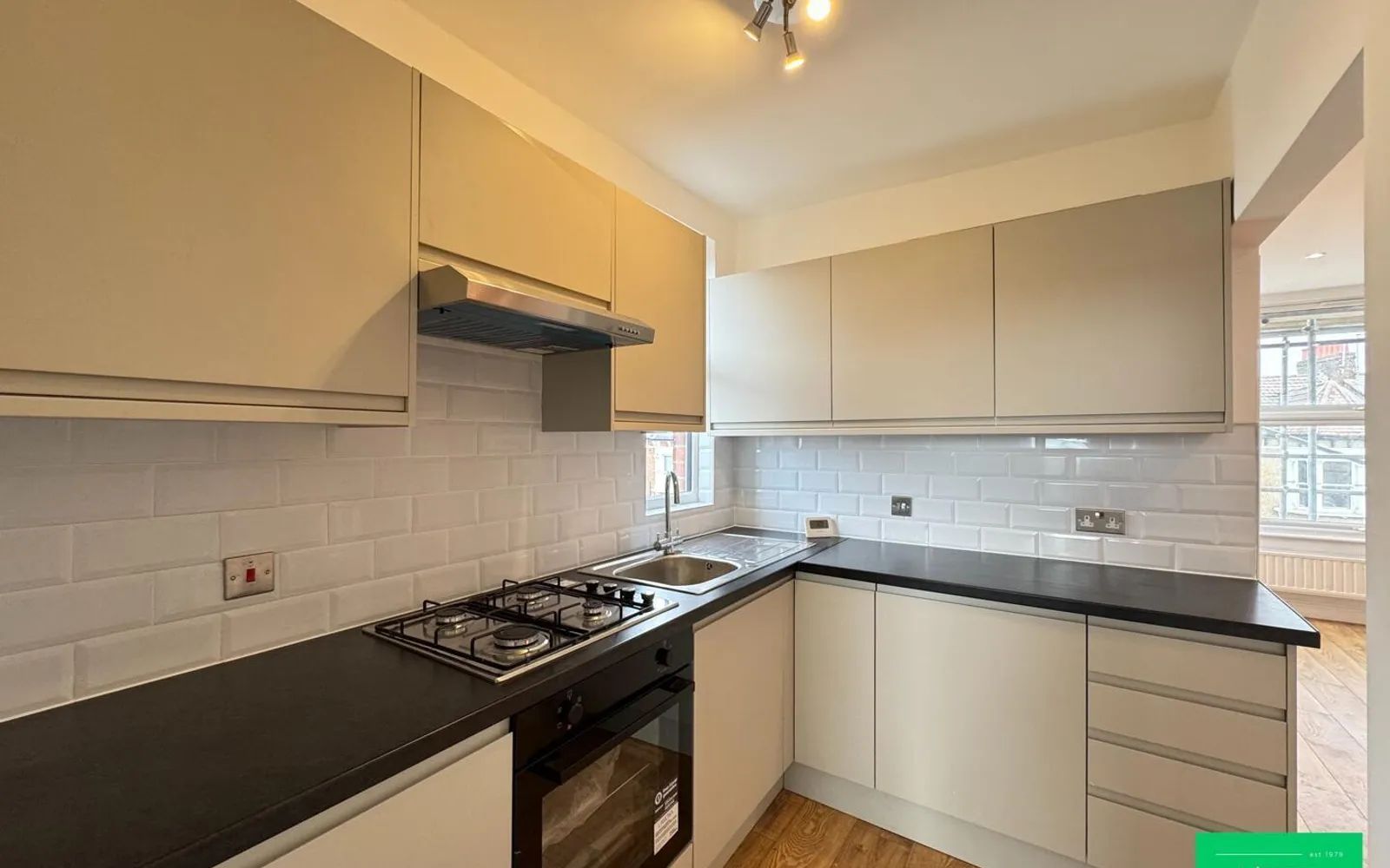 Flat Fortis Green in Greater London