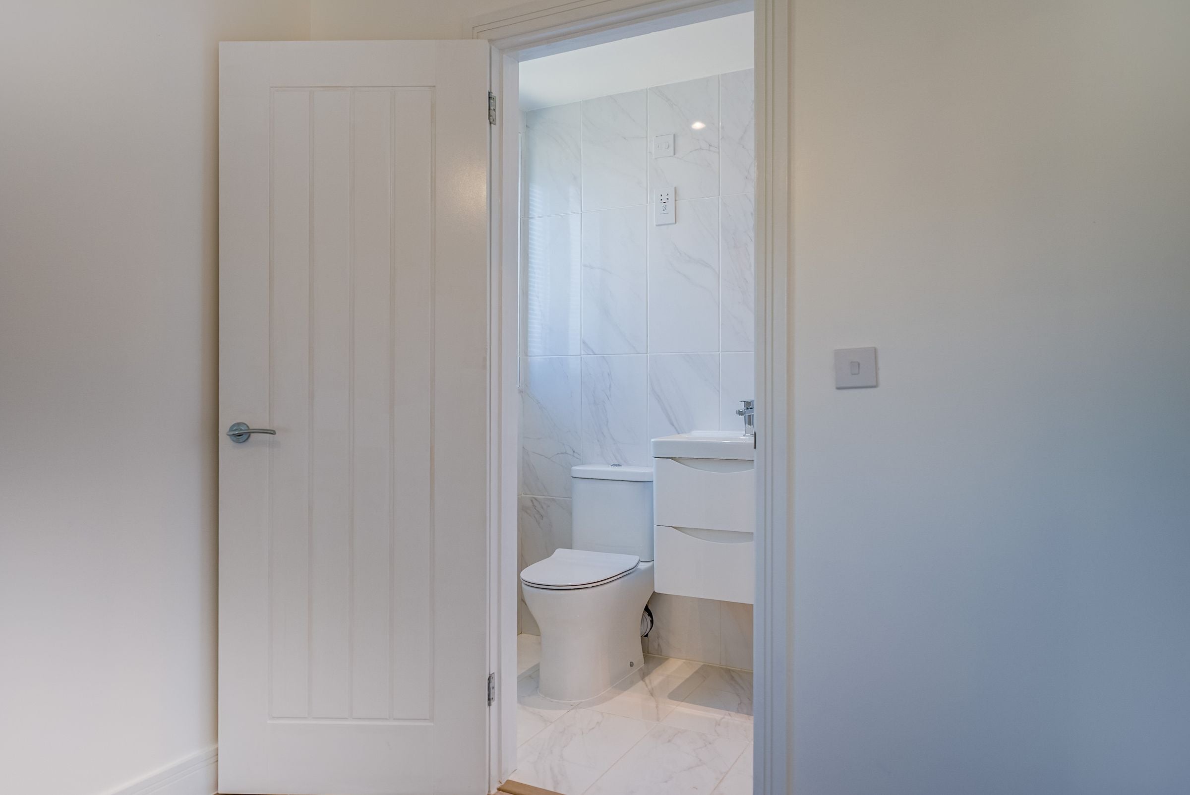 Room Trosley Avenue in Gravesham