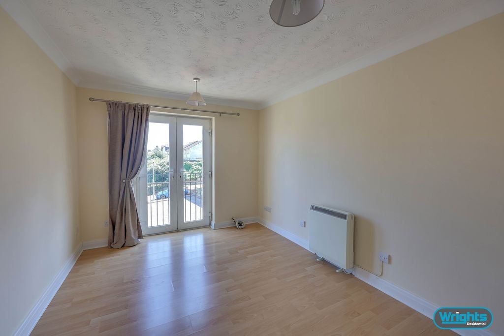 Flat Queens Square in Chippenham