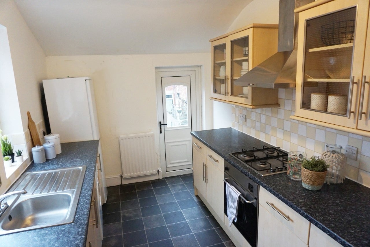Flat Balmoral Terrace in Newcastle upon Tyne
