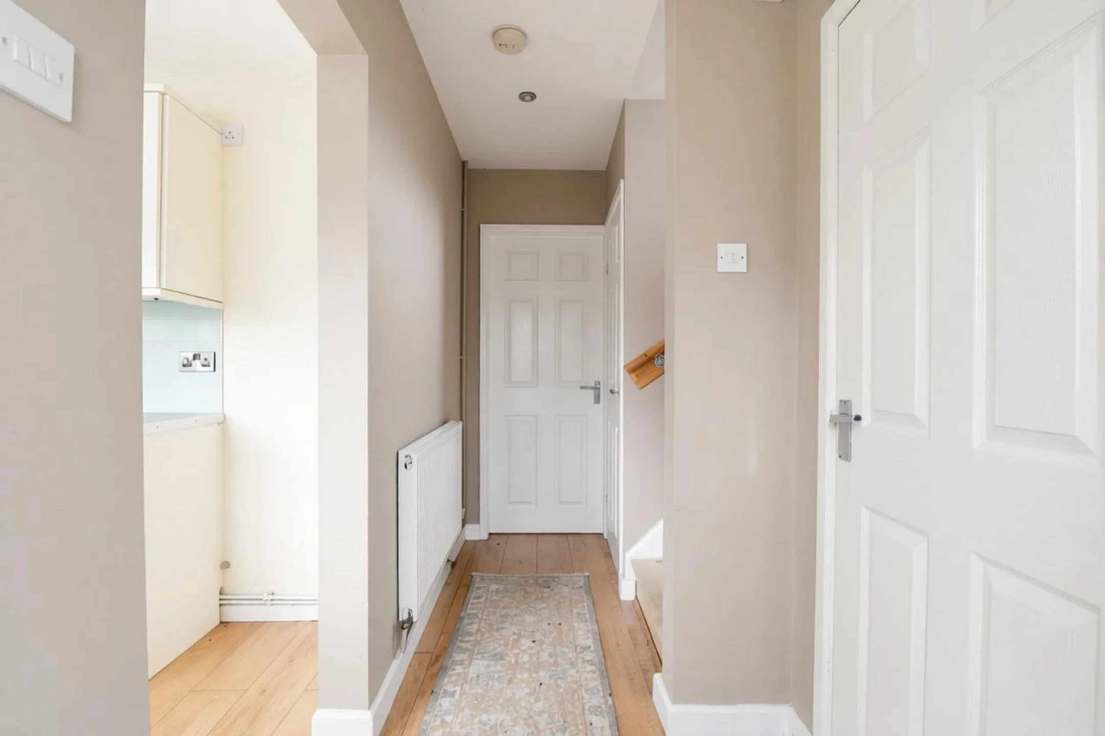 Flat Debenham Crescent in Stoke-on-Trent