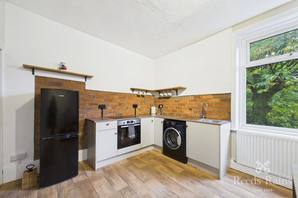 Flat Campden Road in Hebden Royd