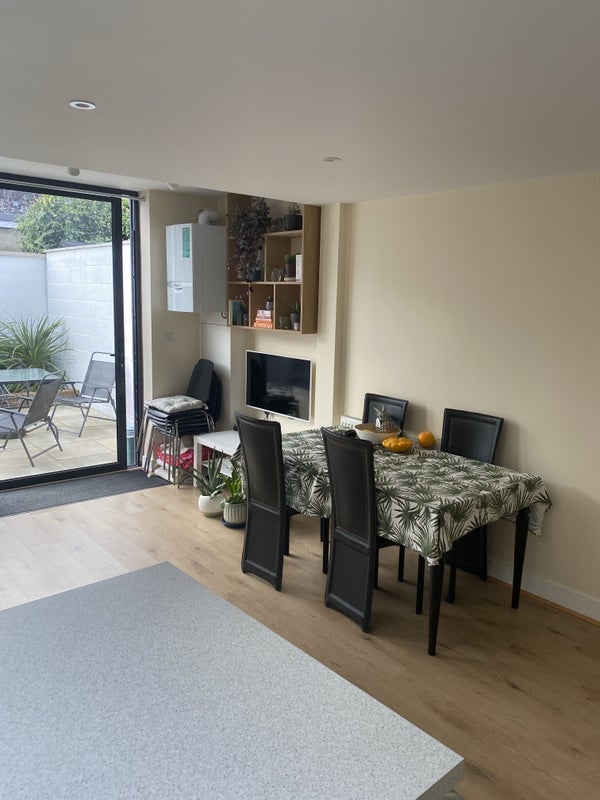 Room Bedford Road in Greater London