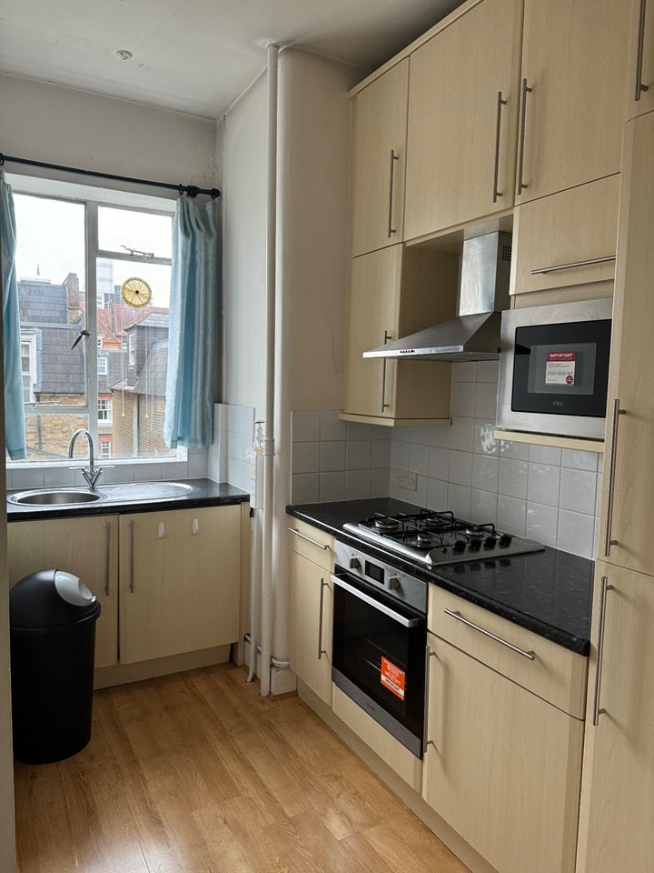 Flat Prince of Wales Drive in Greater London