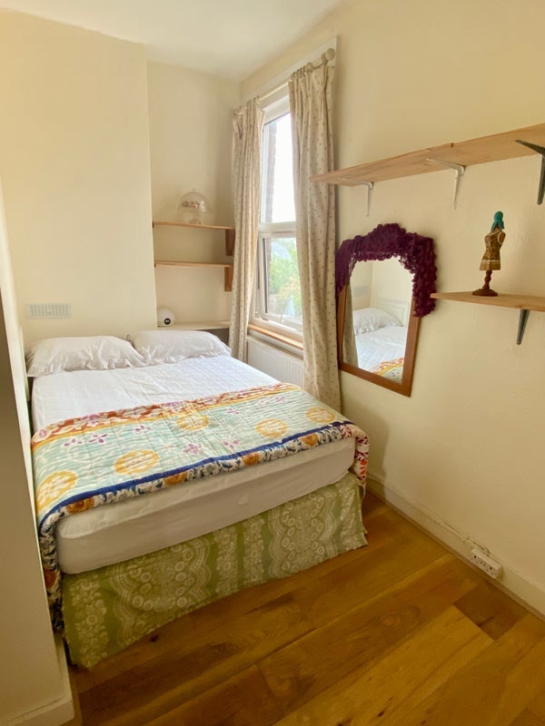 Flat Eldon Road in Greater London