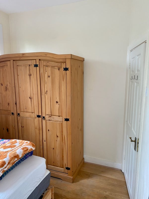 Room Eldon Road in Greater London