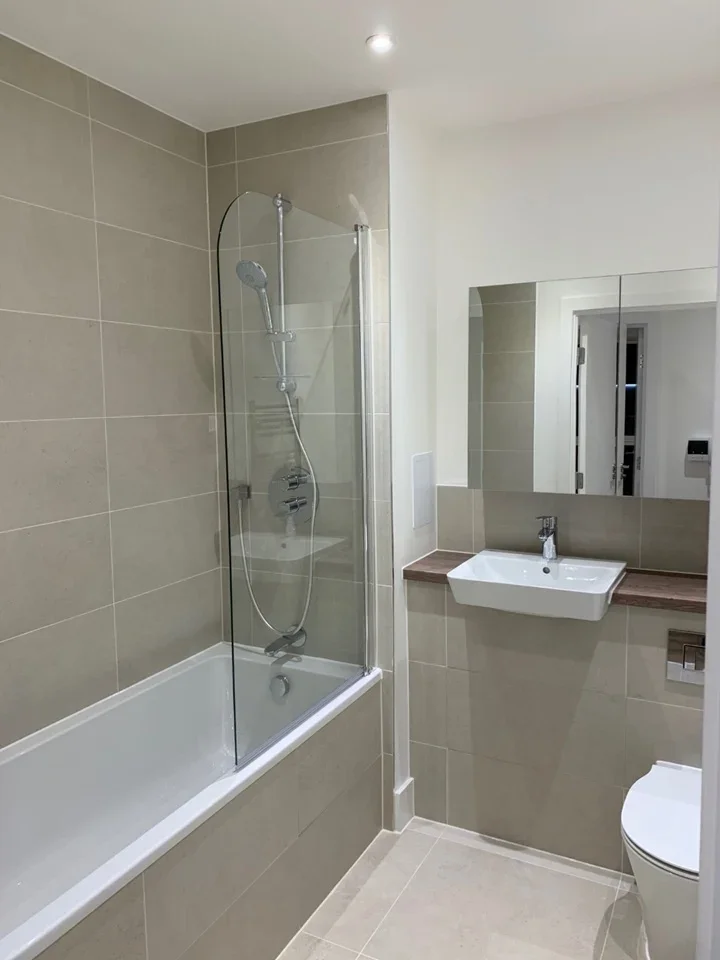 Flat Anderson Square in Greater London