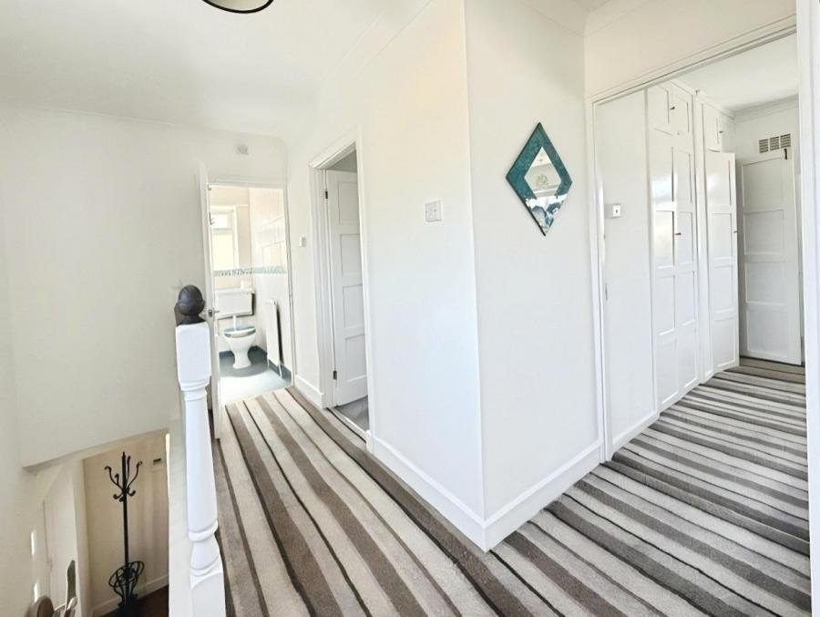 Room Santingfield North in Luton