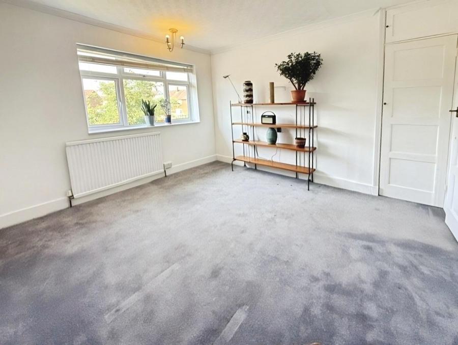 Room Santingfield North in Luton