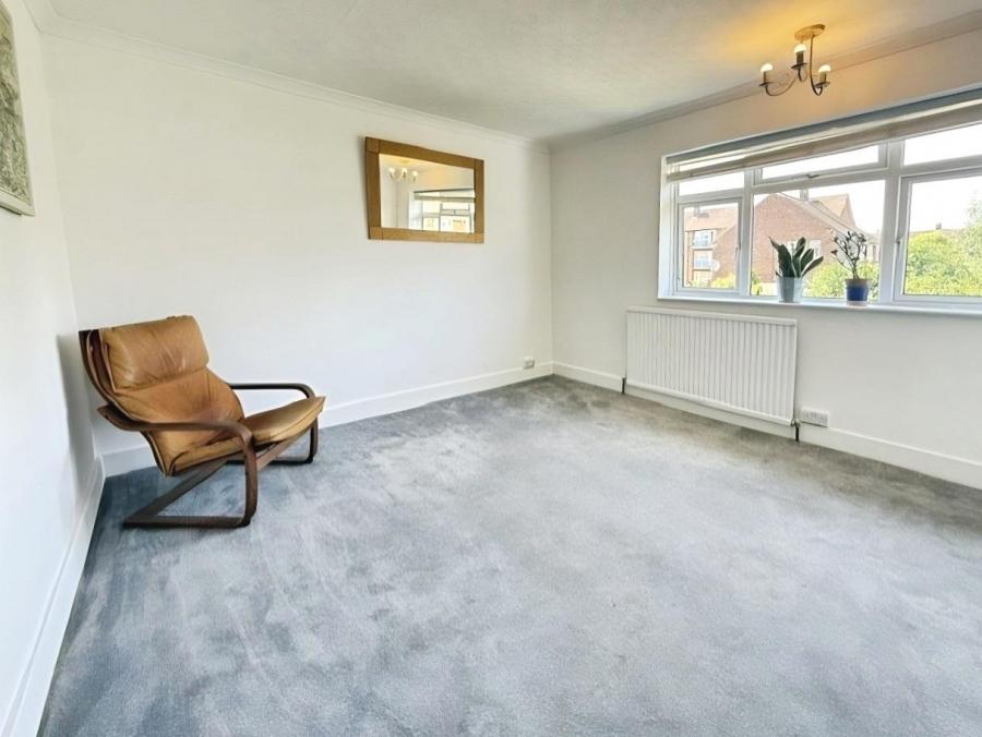 Room Santingfield North in Luton