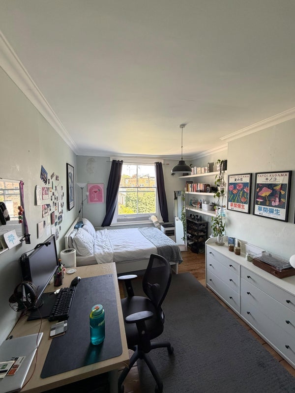 Room Berriman Road in Greater London