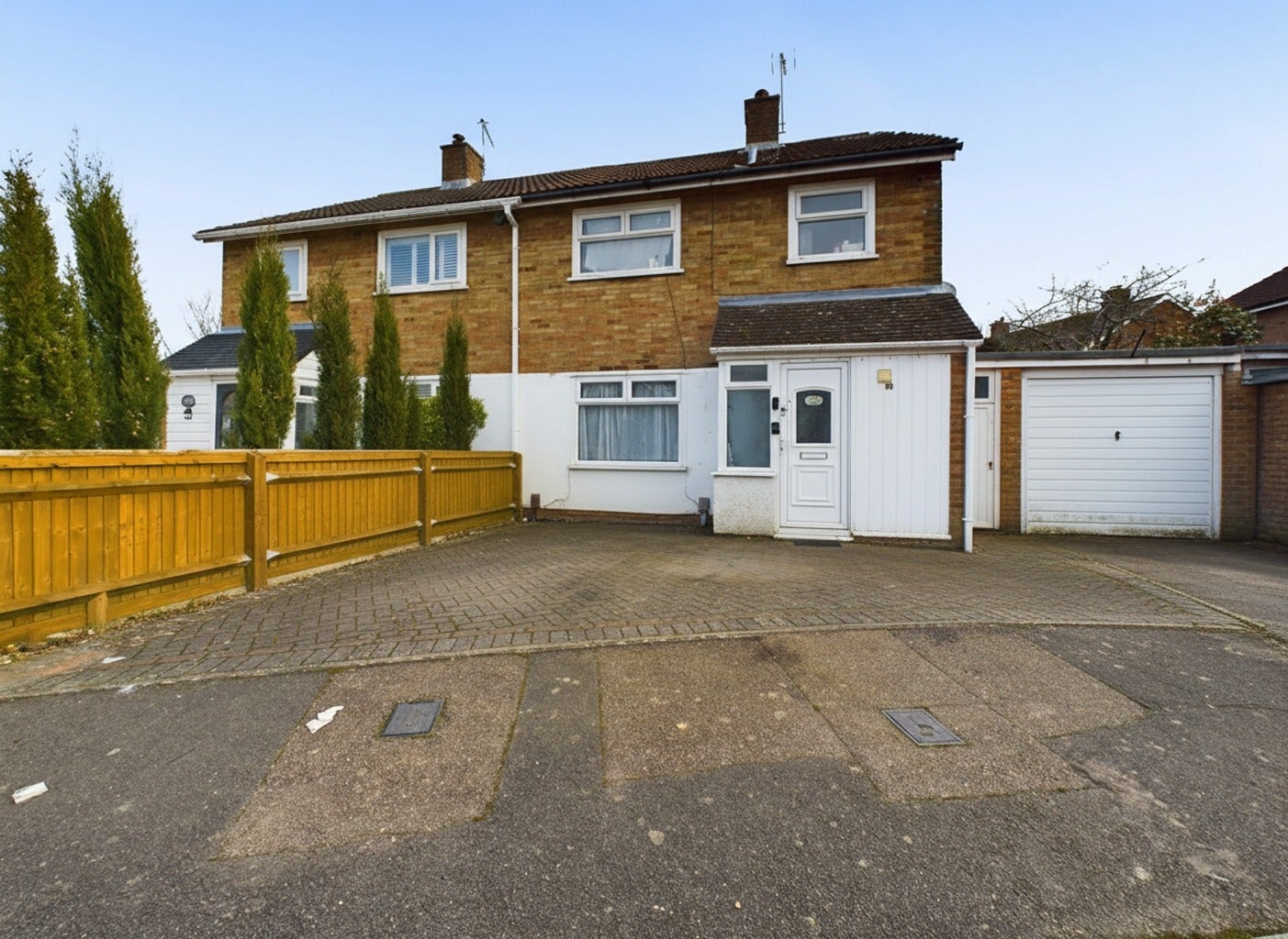 Room Warmark Road in Dacorum