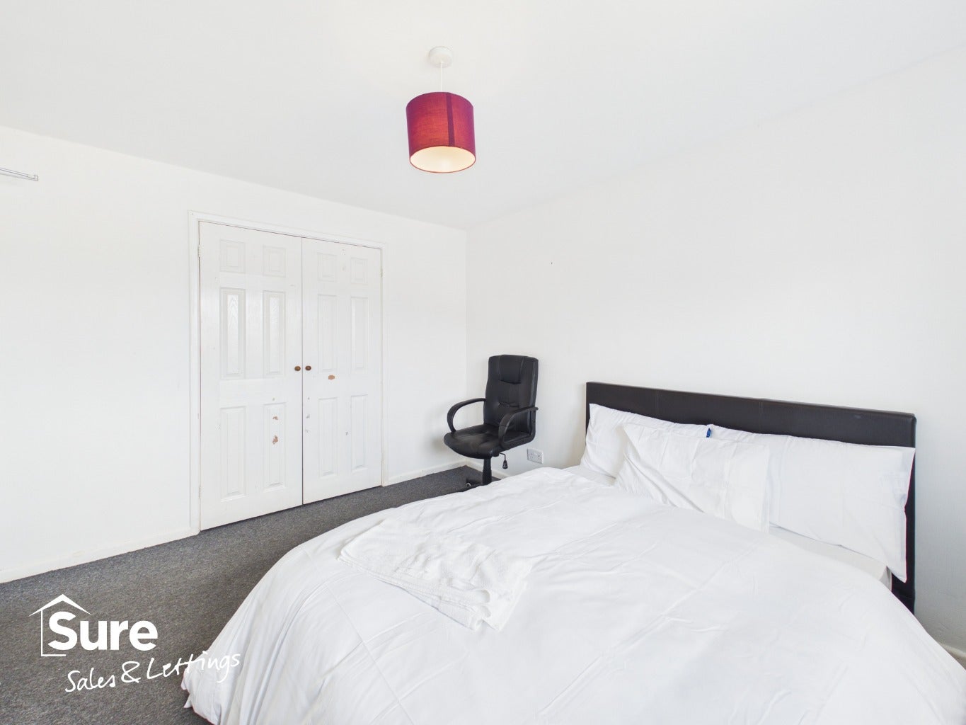Room Warmark Road in Dacorum