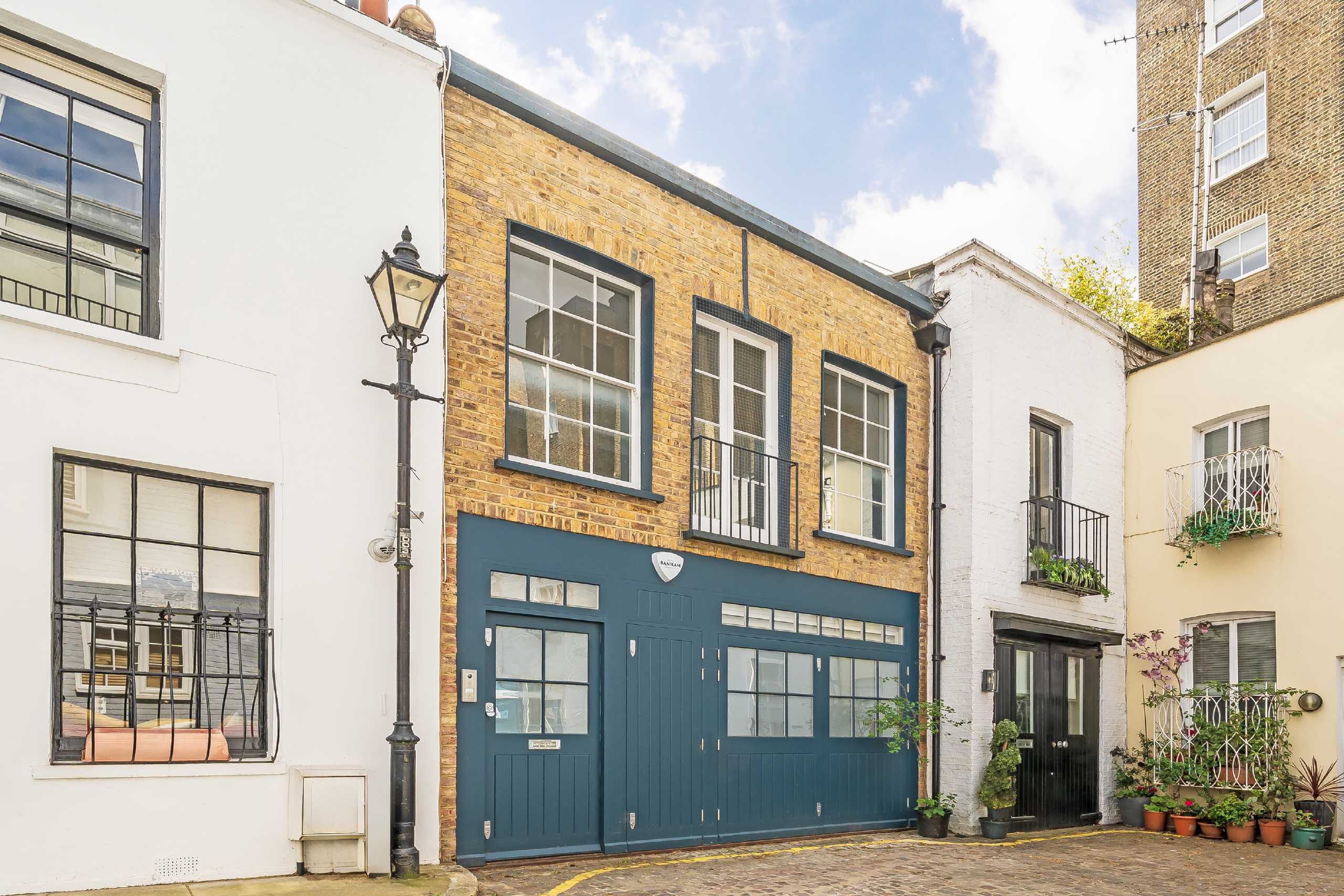 House Victoria Grove Mews in Greater London