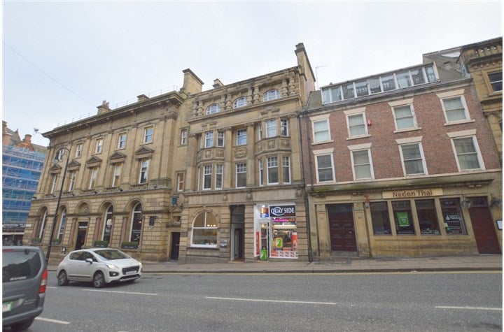 Flat Mosley Street in Newcastle upon Tyne