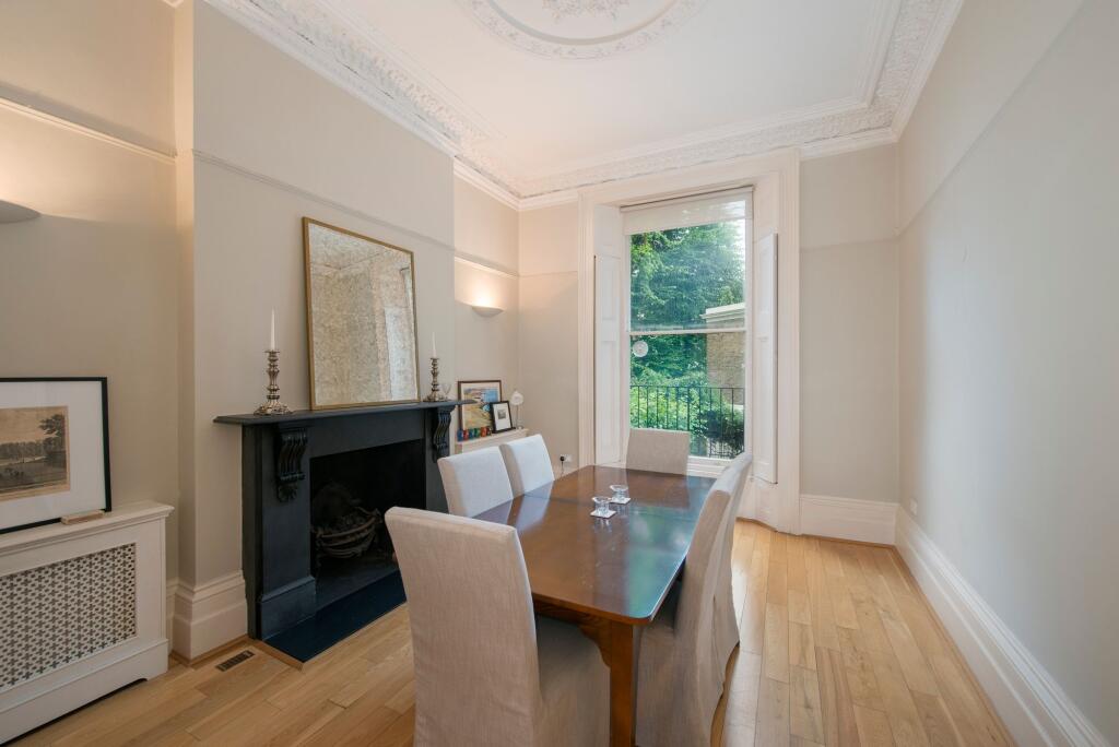 Flat Clifton Gardens in City of Westminster