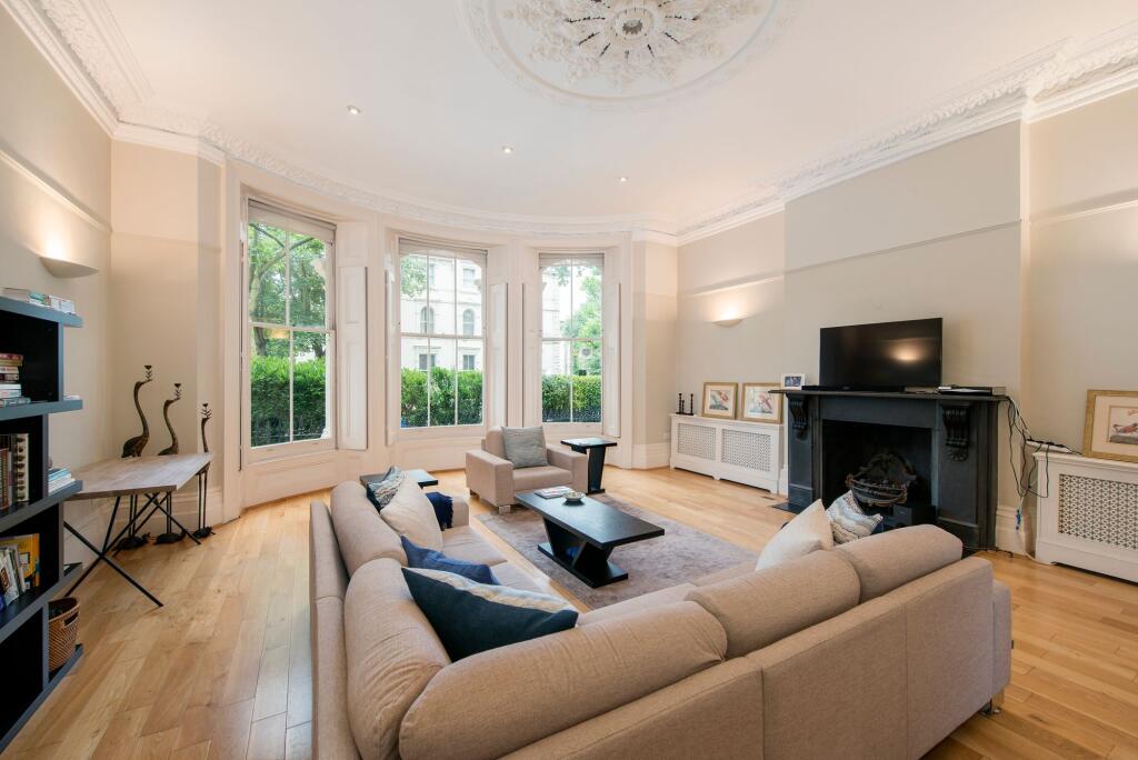 Flat Clifton Gardens in City of Westminster