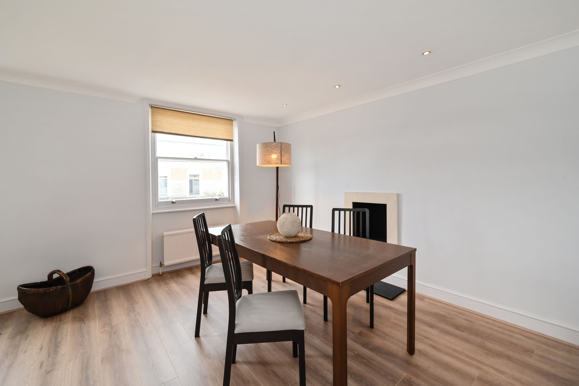 Flat Harcourt Terrace in Greater London