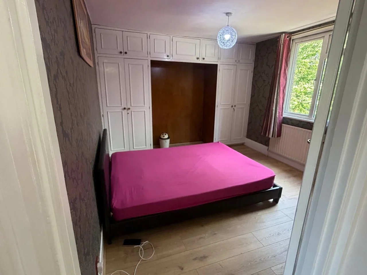 Room Field View in Greater London