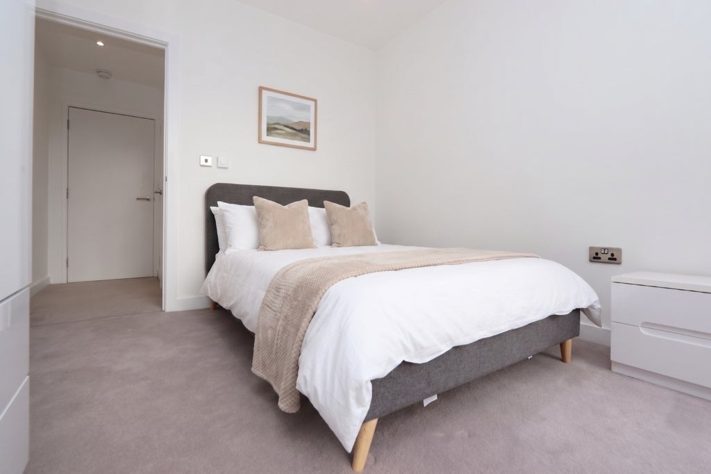 Room Globe Road in Greater London