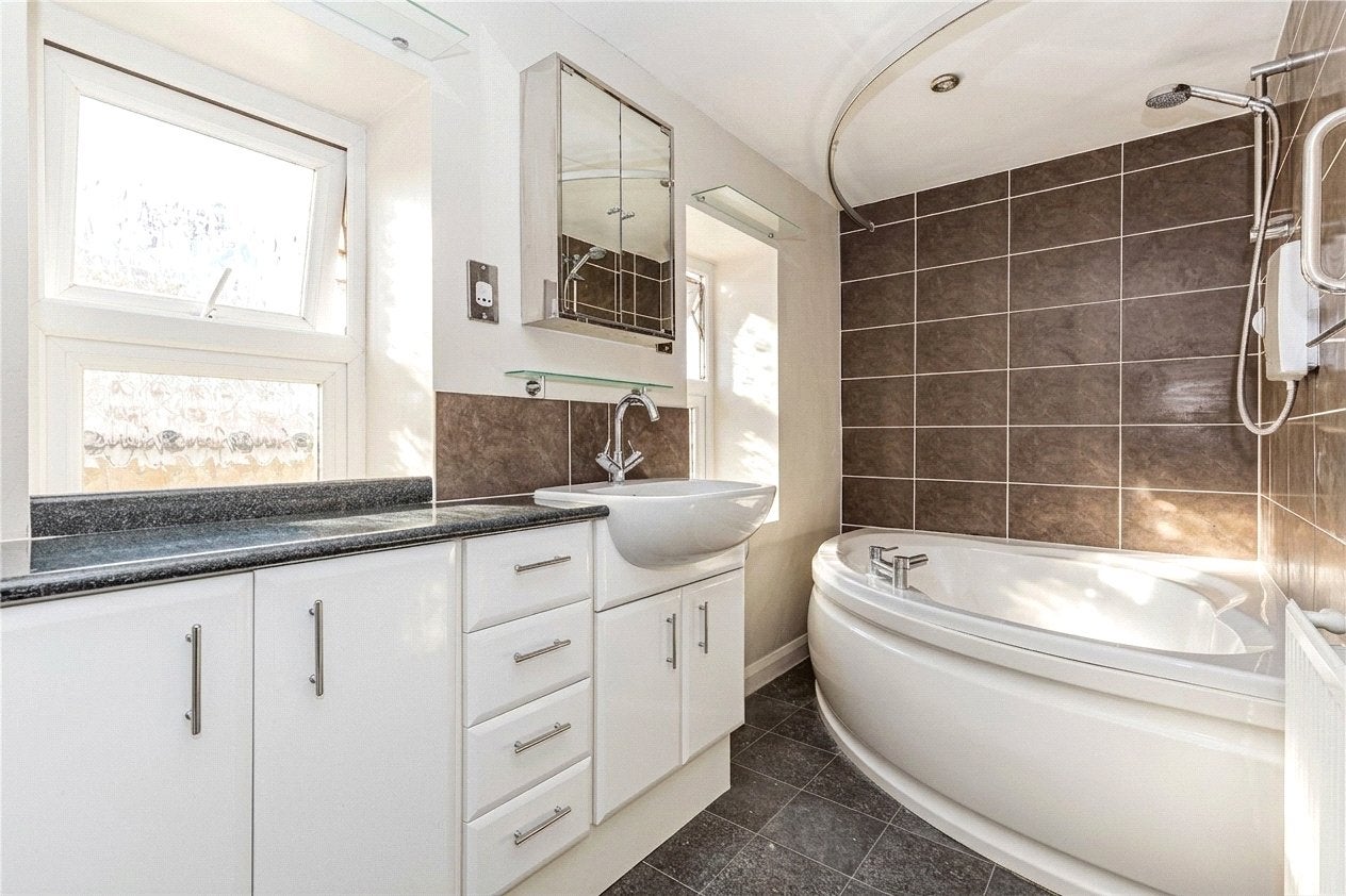 Flat Redland Road in Bristol